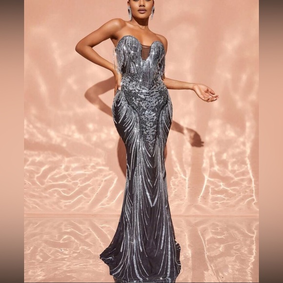 Dresses & Skirts - Luxe champagne mermaid hem party formal evening wedding gown dress